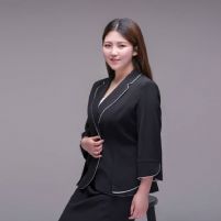 黃女士