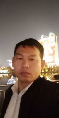 李先生