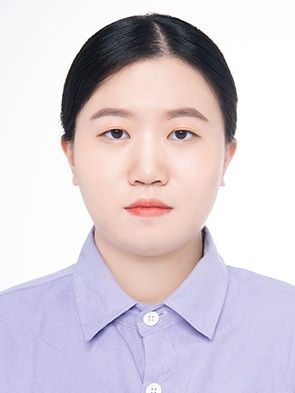 周女士